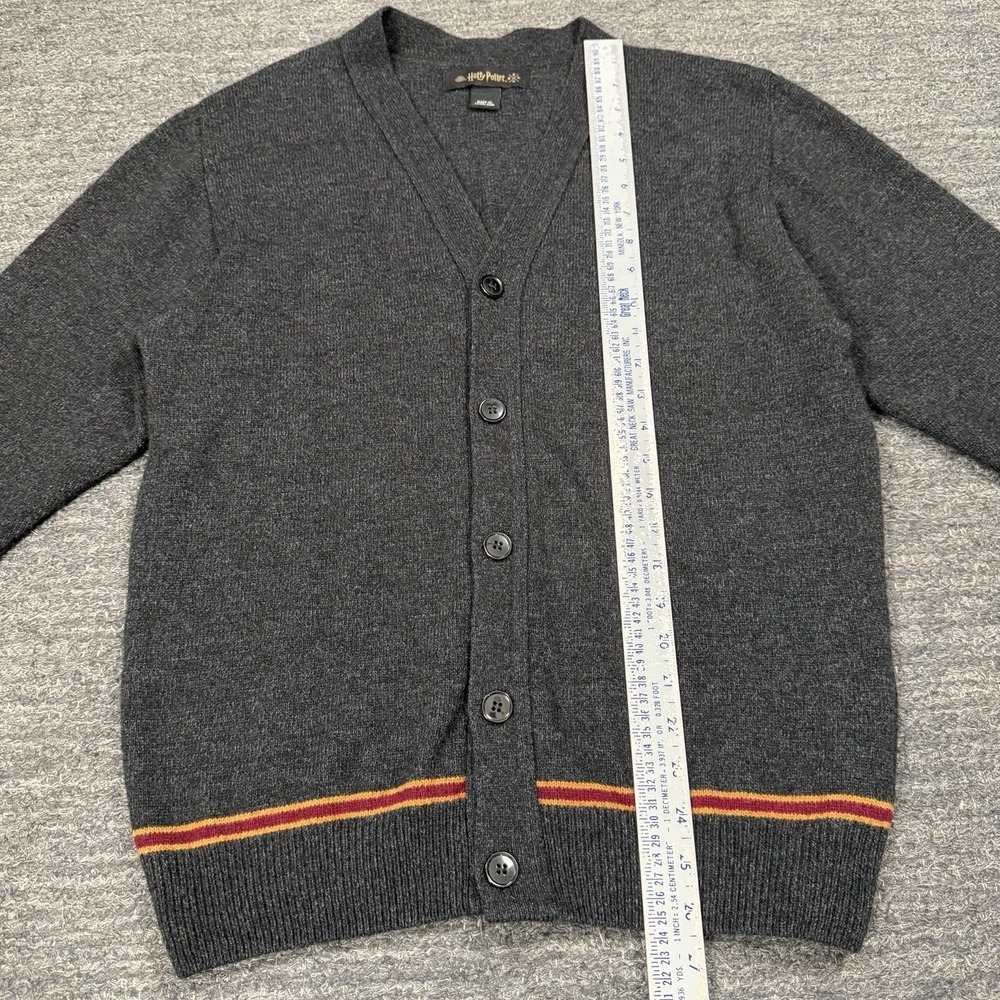 Harry Potter Gryffindor Wool Cardigan Unisex Large Scotland Wizarding World Knit - Picture 6 of 11